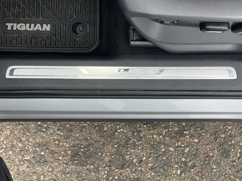 Used 2019 Volkswagen Tiguan SEL Premium R-Line image 88