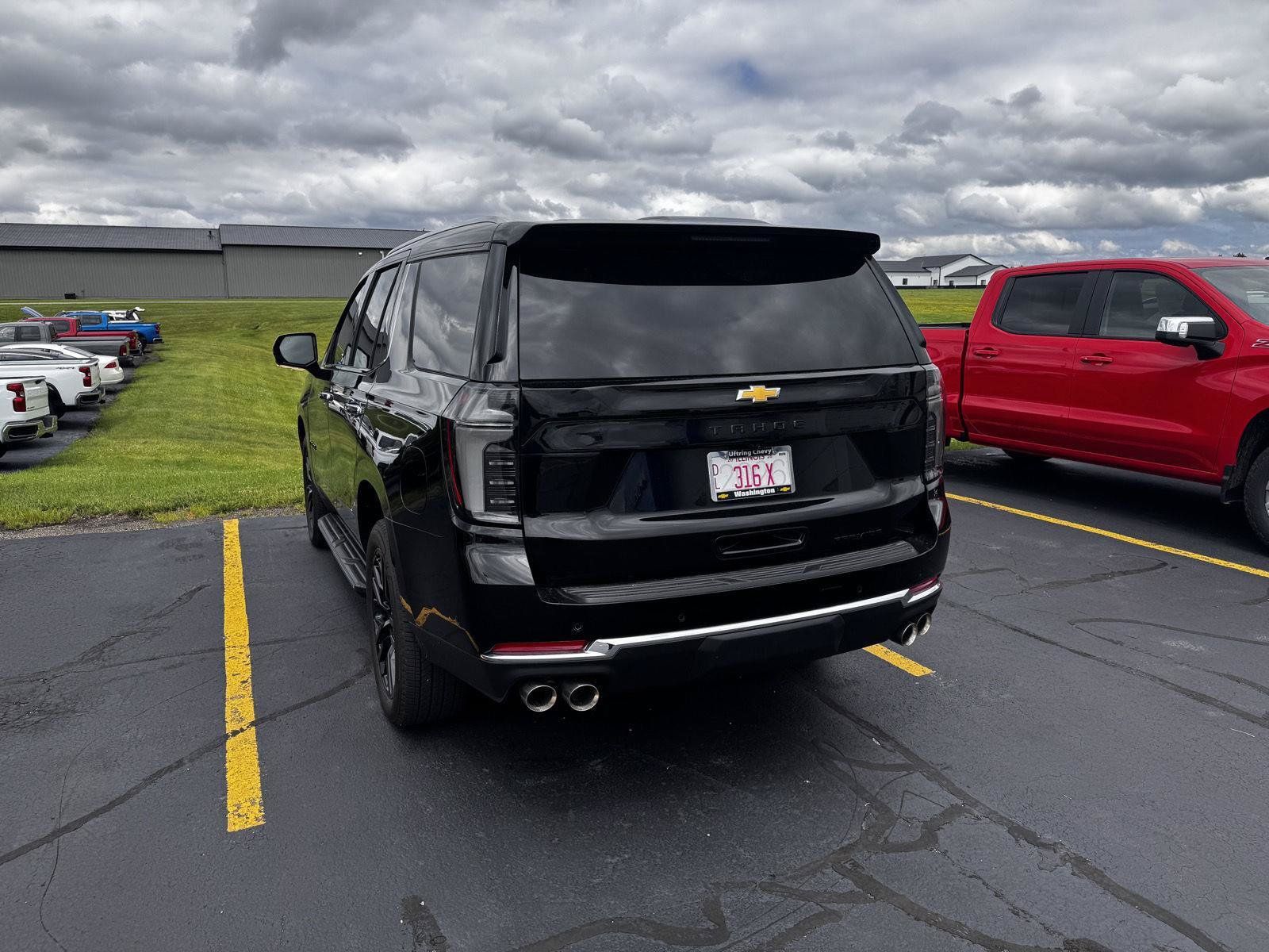 Used 2026 Chevrolet Tahoe Premier AWD/4WD image 6