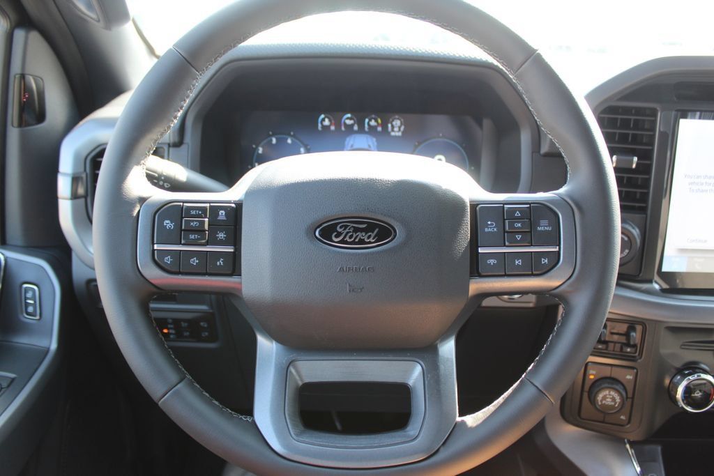 New 2026 Ford F150 XLT w/ Equipment Group 302A MID AWD/4WD image 24