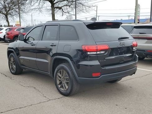 Used 2016 Jeep Grand Cherokee Laredo 75th Anniversary image 5