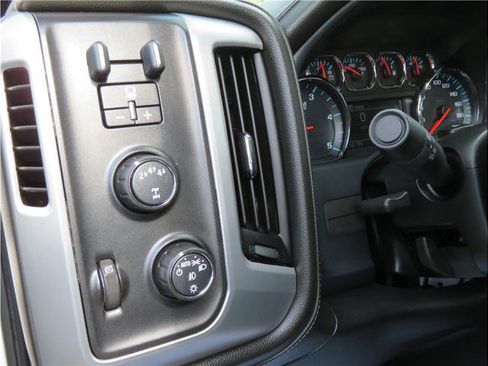 Used 2019 GMC Sierra 3500 SLT w/ Driver Alert Package image 13