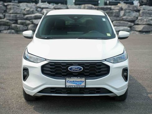 Used 2023 Ford Escape ST-Line Select w/ Tech Pack #1 AWD/4WD image 2