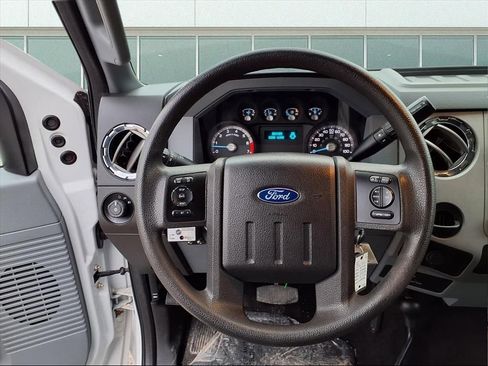 Used 2016 Ford F250 XLT image 7
