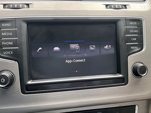 Used 2017 Volkswagen Golf SEL FWD image 35