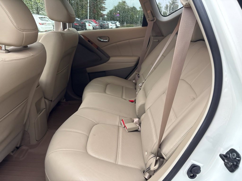 Used 2014 Nissan Murano LE w/ Platinum Edition Package AWD/4WD image 17