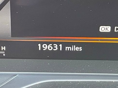 Used 2023 INFINITI QX60 Luxe w/ Cargo Package image 16