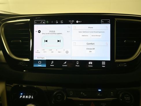 Used 2023 Chrysler Pacifica Touring-L FWD image 29