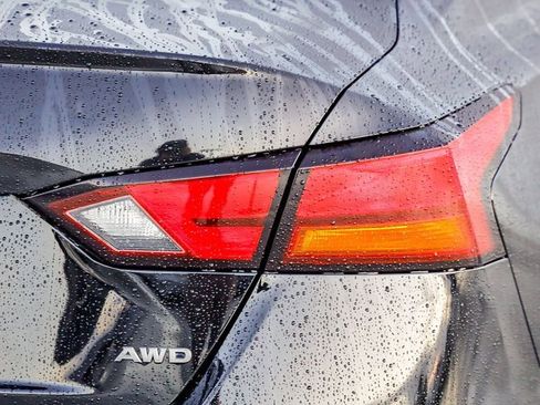 Used 2025 Nissan Altima 2.5 SV image 10