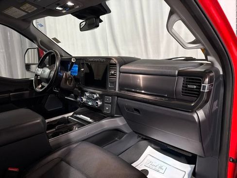 Used 2023 Ford F250 Lariat w/ Sport Appearance Package AWD/4WD image 34