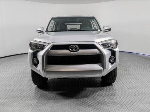Used 2018 Toyota 4Runner SR5 RWD image 9