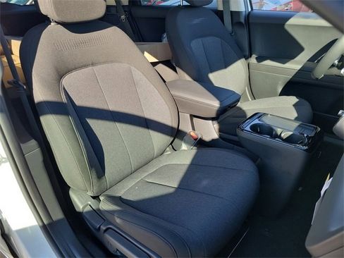 New 2026 Hyundai Ioniq 5 SE image 18