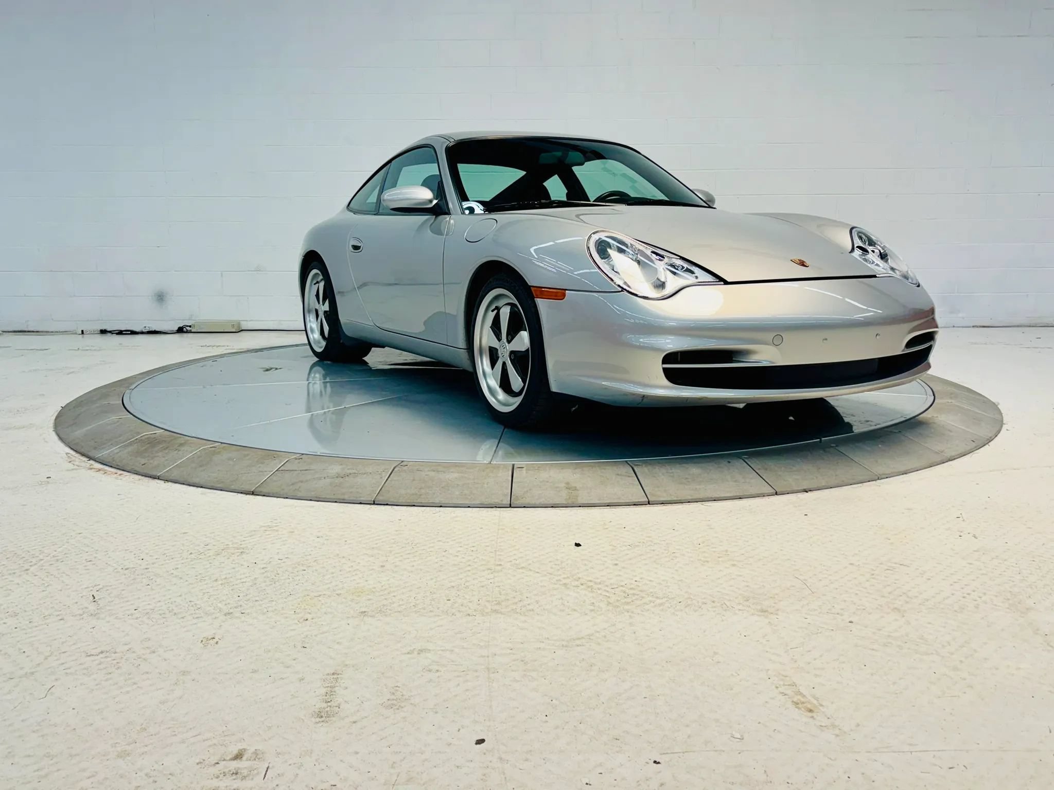 Used 2002 Porsche 911 GT3 RS image 15