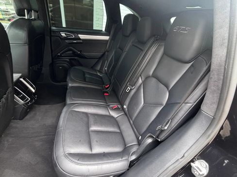 Used 2016 Porsche Cayenne GTS AWD/4WD image 18