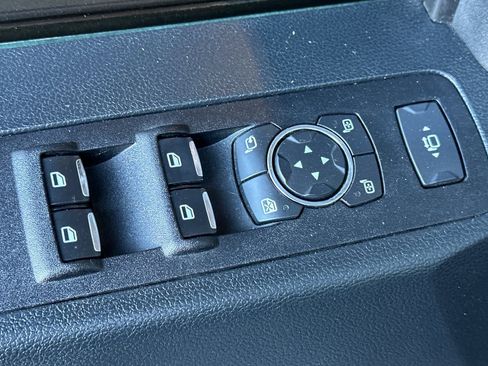 Used 2021 Ford F250 Lariat image 13