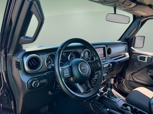 Used 2022 Jeep Wrangler Unlimited Sport AWD/4WD image 17