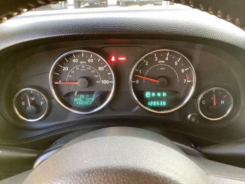 Used 2013 Jeep Wrangler Sahara w/ Connectivity Group image 42