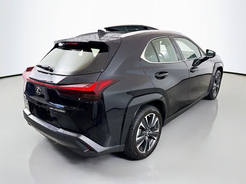 Used 2023 Lexus UX 250h AWD w/ Premium Package image 7
