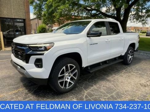 Certified 2024 Chevrolet Colorado Z71 w/ Z71 Convenience Package 2 AWD/4WD image 4