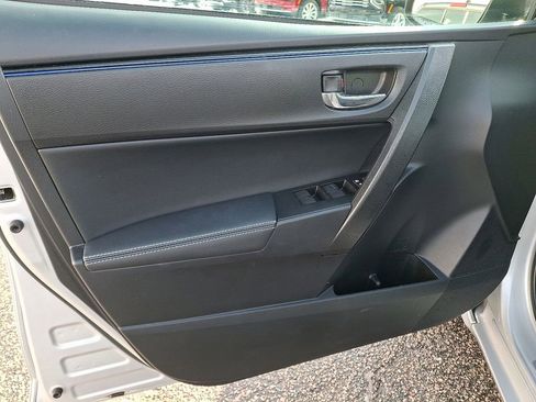 Used 2019 Toyota Corolla SE image 14