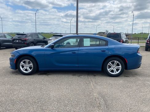 Used 2023 Dodge Charger SXT RWD image 3
