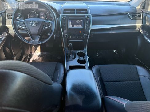 Used 2016 Toyota Camry SE image 26