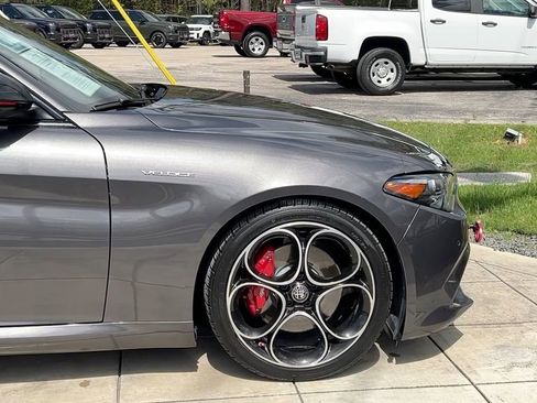 Used 2023 Alfa Romeo Giulia Veloce image 13