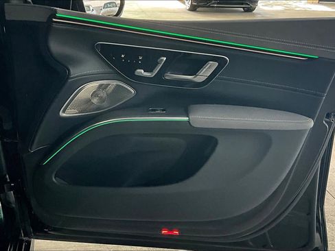 Used 2023 Mercedes-Benz EQS 580 4MATIC SUV image 22