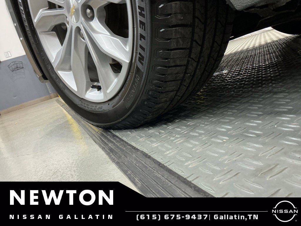 Used 2023 Chevrolet Malibu LT FWD image 39