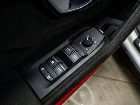 Used 2024 Lamborghini Urus Performante image 39