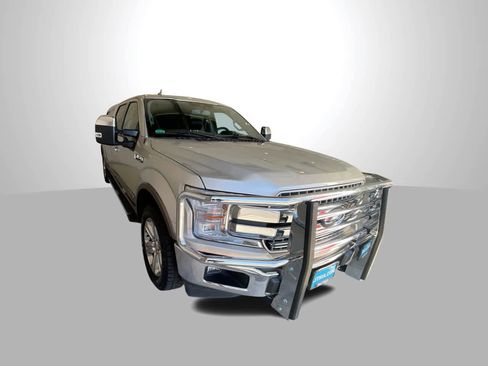 Used 2018 Ford F150 Lariat w/ Equipment Group 502A Luxury image 2