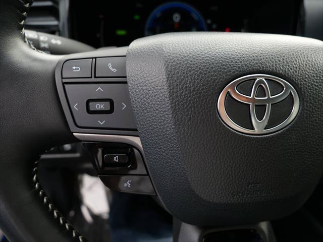 Certified 2025 Toyota Camry SE FWD image 27