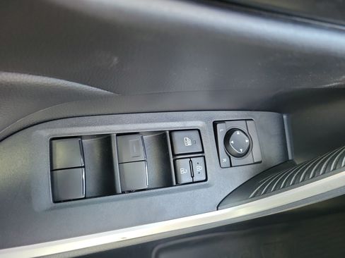 Used 2023 Toyota RAV4 LE FWD image 23