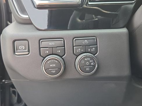 Used 2025 Chevrolet Silverado 1500 RST w/ Convenience Package II AWD/4WD image 37
