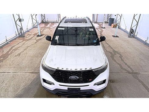 Used 2020 Ford Explorer ST w/ Premium Technology Package AWD/4WD image 7