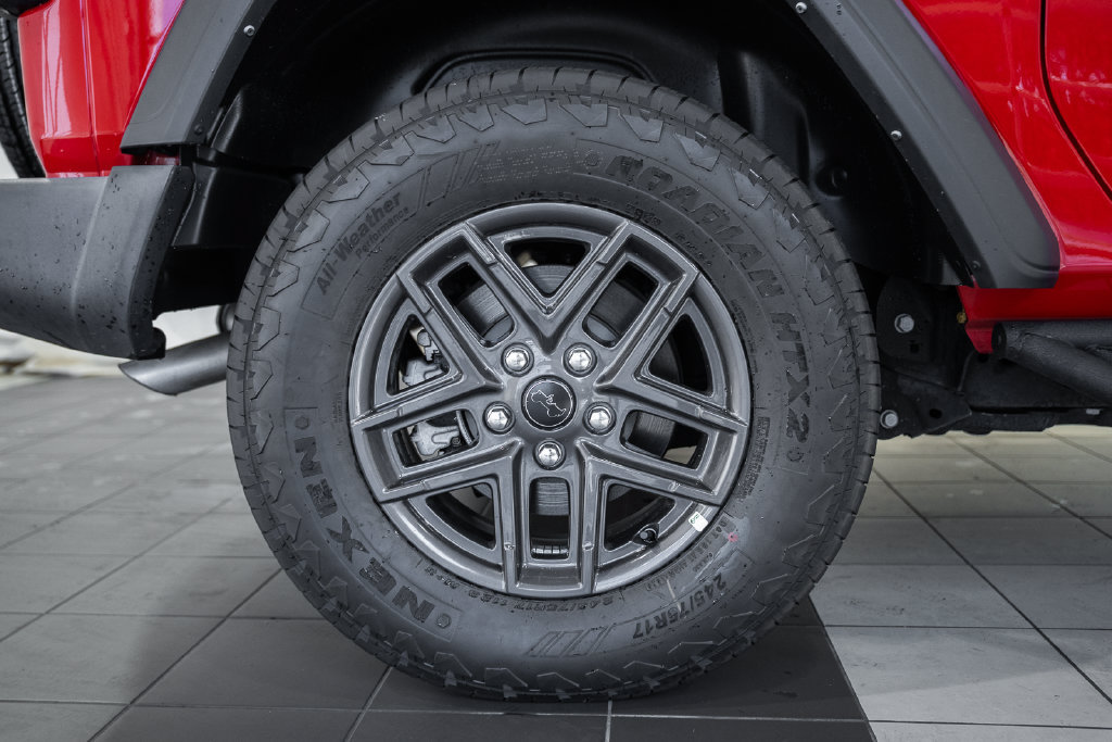 Certified 2023 Jeep Wrangler Sport AWD/4WD image 13