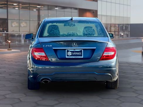 Used 2013 Mercedes-Benz C 250 Sedan image 2