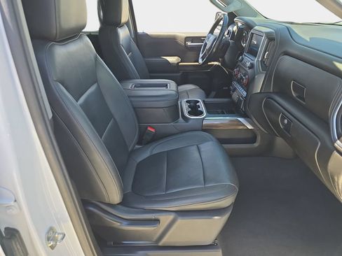 Used 2021 Chevrolet Silverado 1500 RST w/ Redline Edition AWD/4WD image 12