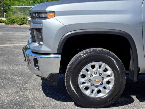 Certified 2025 Chevrolet Silverado 2500 LT w/ Convenience Package AWD/4WD image 8