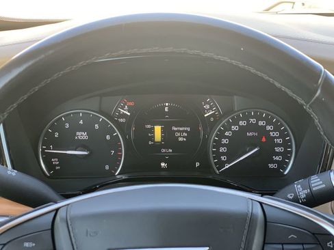 Used 2019 Cadillac XT5 Platinum AWD/4WD image 8