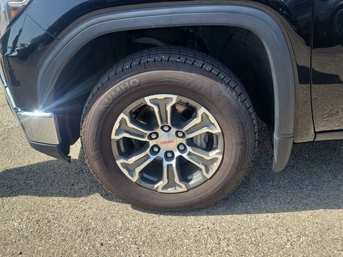 Used 2025 GMC Sierra 1500 SLT AWD/4WD image 10