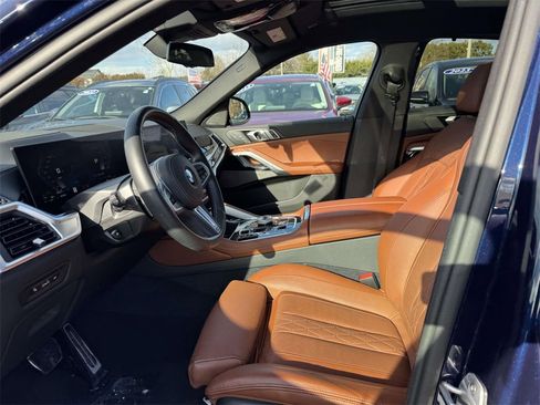 Used 2025 BMW X6 M60i image 12
