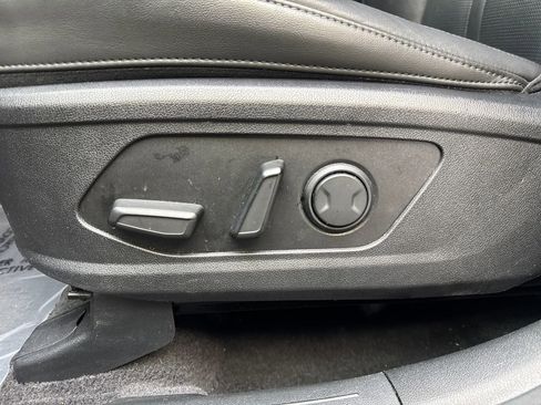 Used 2025 Kia Sorento S w/ Panoramic Sunroof Package FWD image 28