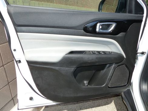 Used 2024 Jeep Compass Limited AWD/4WD image 27