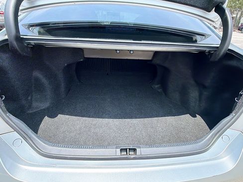Used 2017 Toyota Camry SE FWD image 12