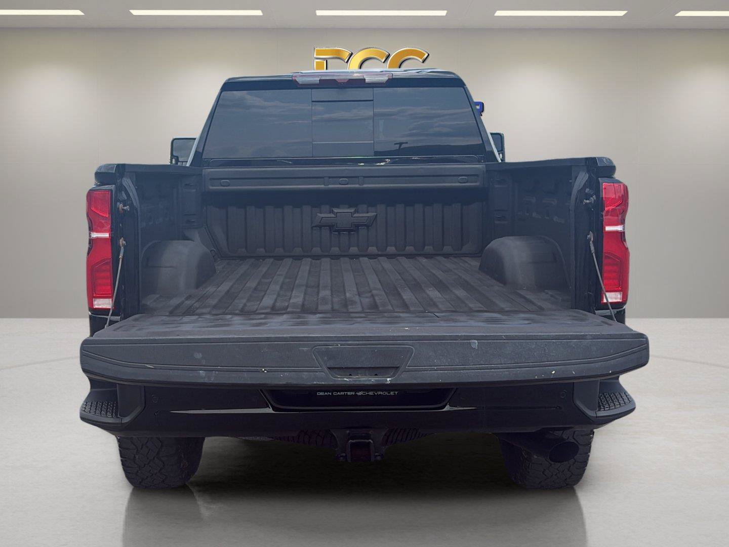 Certified 2024 Chevrolet Silverado 2500 LT w/ Midnight Edition AWD/4WD image 9