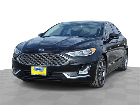 Used 2020 Ford Fusion Titanium image 1