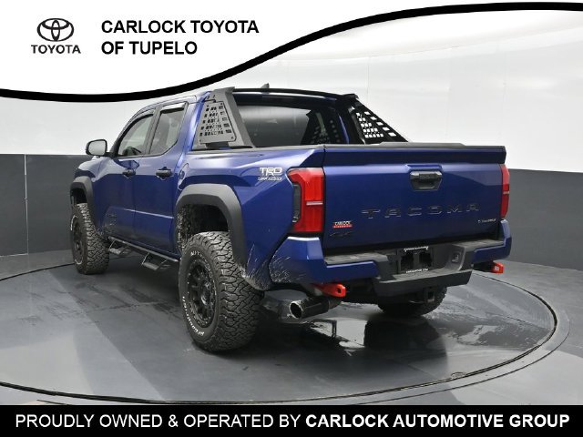 Used 2025 Toyota Tacoma TRD Off-Road AWD/4WD image 11