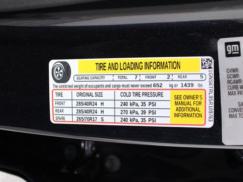 Used 2025 Chevrolet Tahoe High Country w/ LPO, Illumination Package AWD/4WD image 41