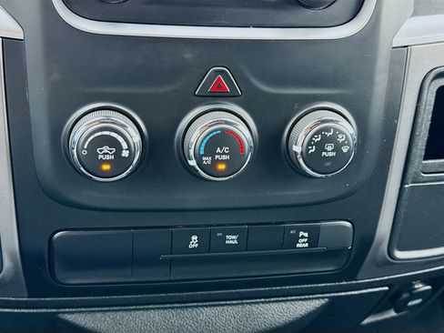 Used 2024 RAM 1500 Classic Warlock image 12