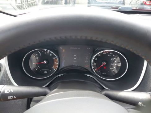 Used 2018 Jeep Compass Limited AWD/4WD image 8